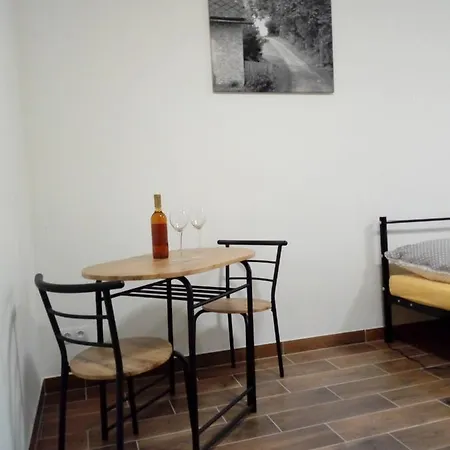 Πανσιόν Maco *